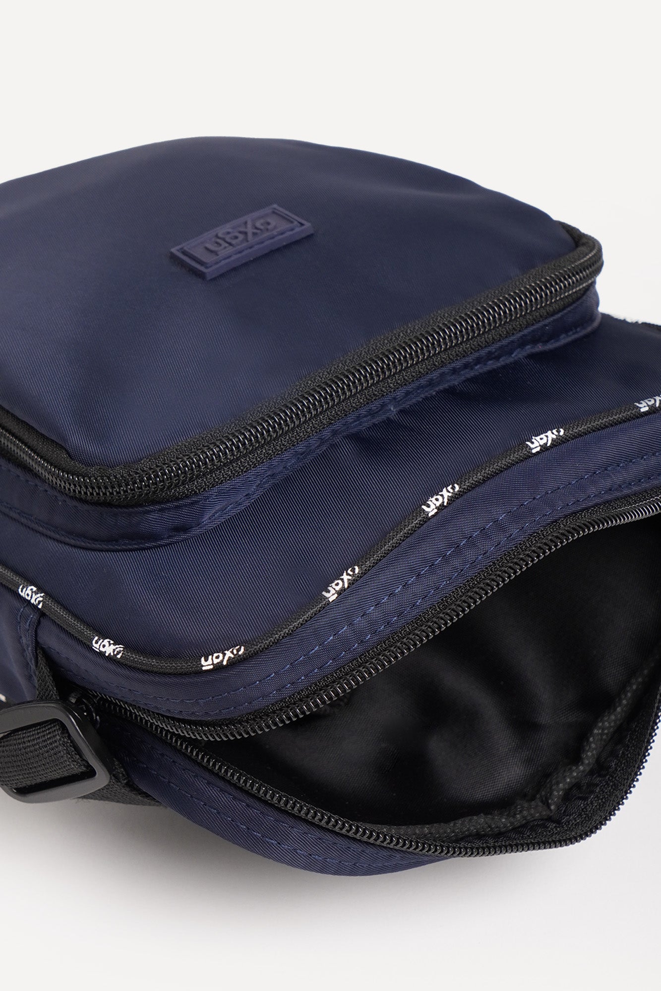 Navy blue best sale sling bag